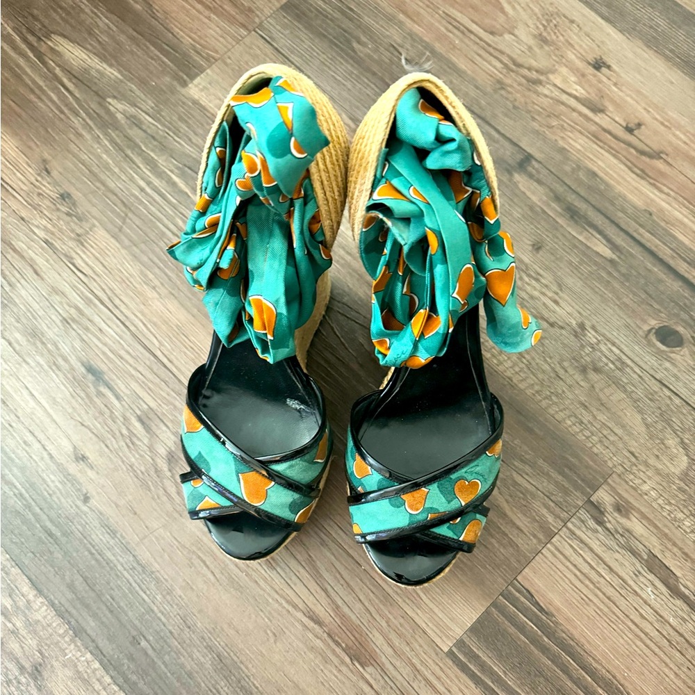 Gucci shoes